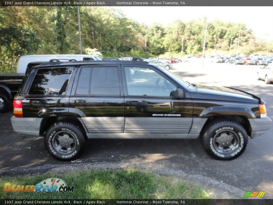 1997 Jeep Grand Cherokee Laredo 4x4 Black / Agate Black Photo #8