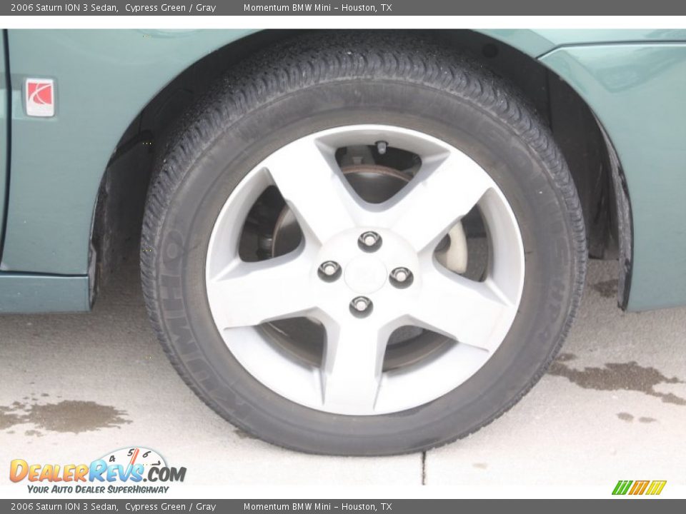 2006 Saturn ION 3 Sedan Cypress Green / Gray Photo #9