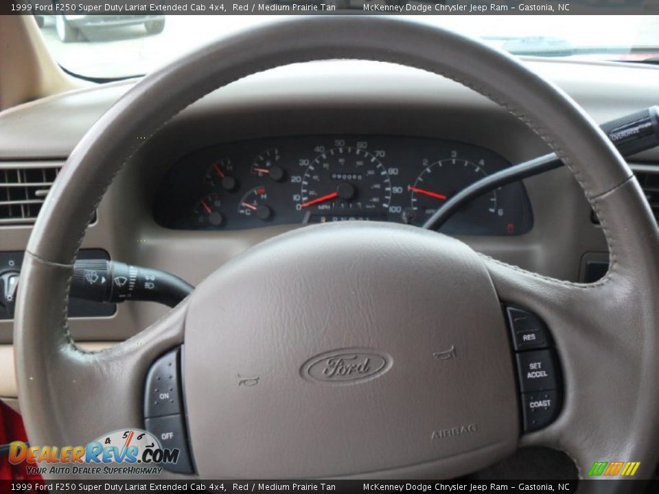 1999 Ford F250 Super Duty Lariat Extended Cab 4x4 Steering Wheel Photo #12