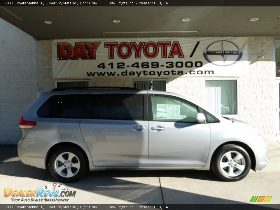 2011 Toyota Sienna LE Silver Sky Metallic / Light Gray Photo #1