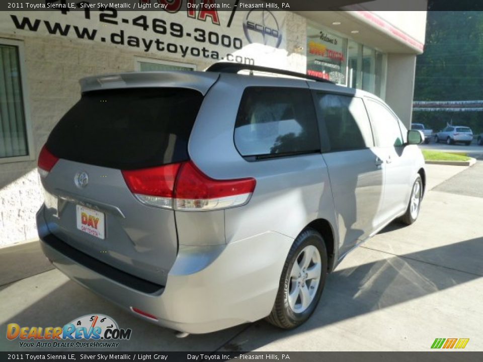 2011 Toyota Sienna LE Silver Sky Metallic / Light Gray Photo #2