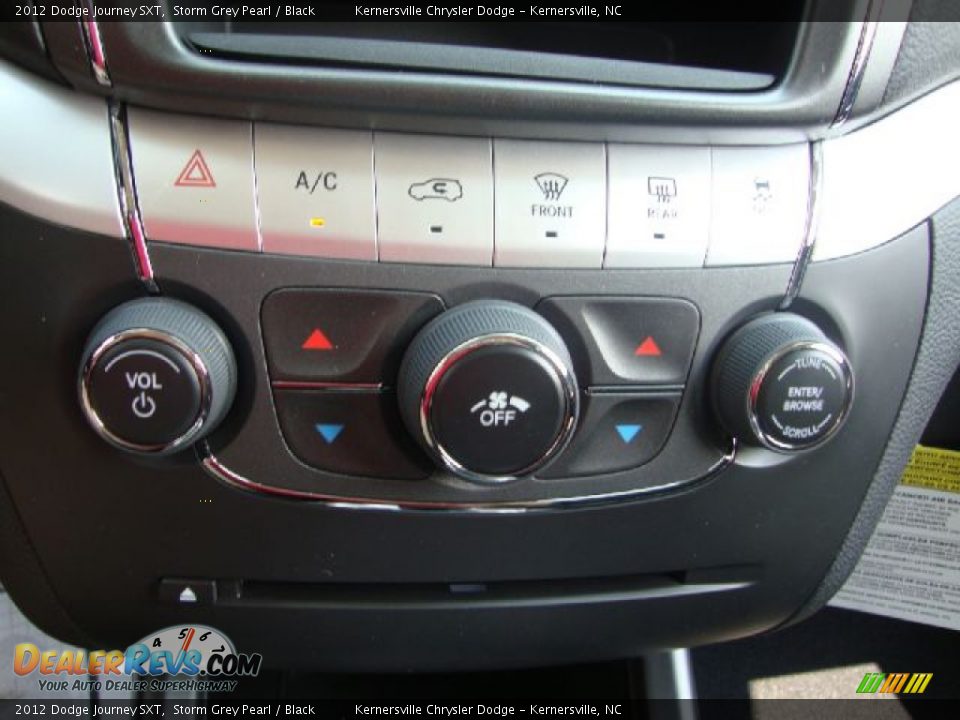 Controls of 2012 Dodge Journey SXT Photo #17