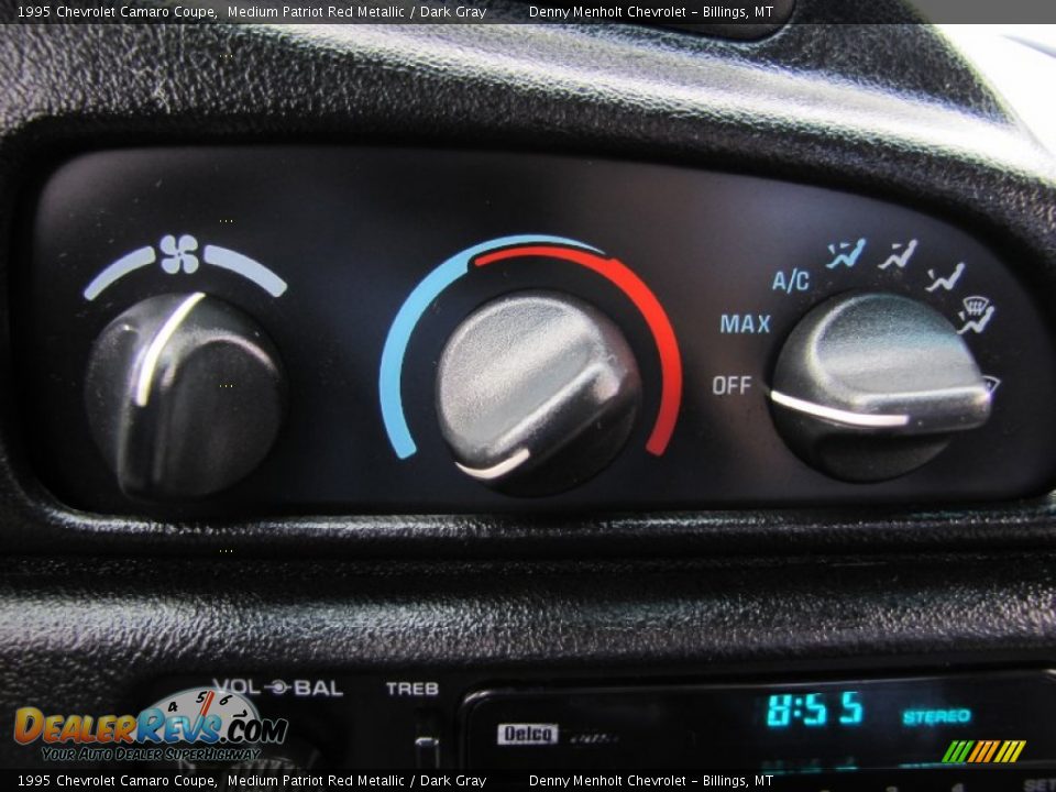 Controls of 1995 Chevrolet Camaro Coupe Photo #9