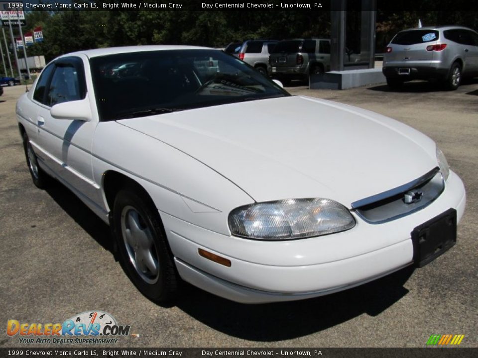 1999 Chevrolet Monte Carlo LS Bright White / Medium Gray Photo #5