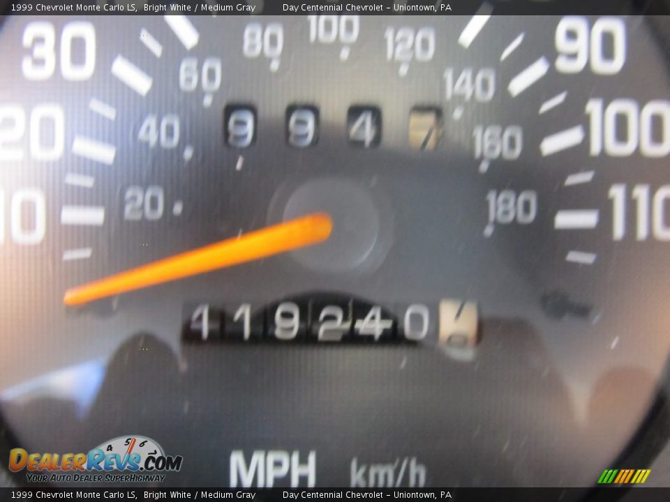 1999 Chevrolet Monte Carlo LS Bright White / Medium Gray Photo #15