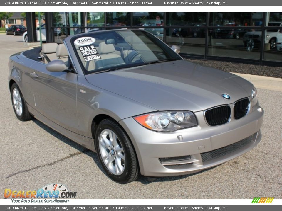 Front 3/4 View of 2009 BMW 1 Series 128i Convertible Photo #3