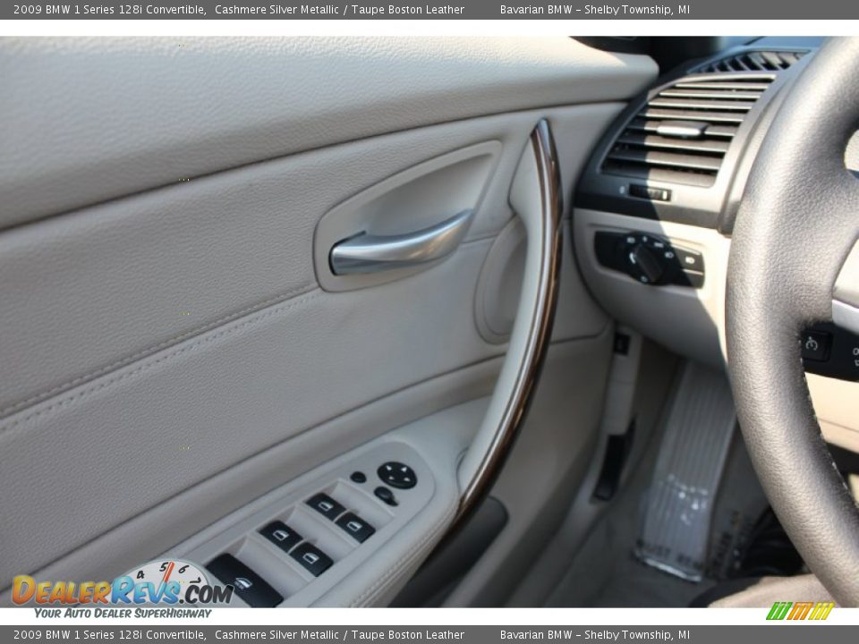 2009 BMW 1 Series 128i Convertible Cashmere Silver Metallic / Taupe Boston Leather Photo #17