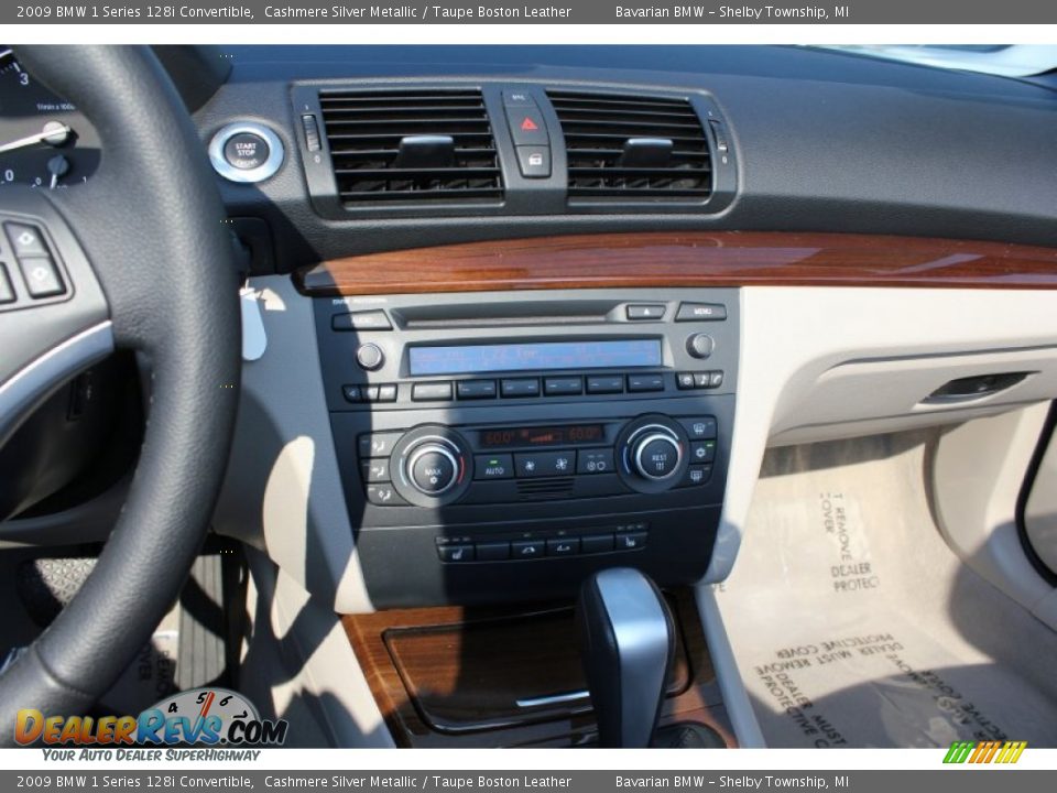 Controls of 2009 BMW 1 Series 128i Convertible Photo #18