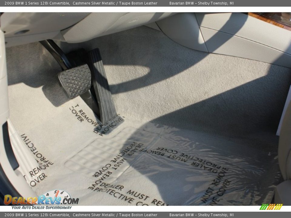 2009 BMW 1 Series 128i Convertible Cashmere Silver Metallic / Taupe Boston Leather Photo #21