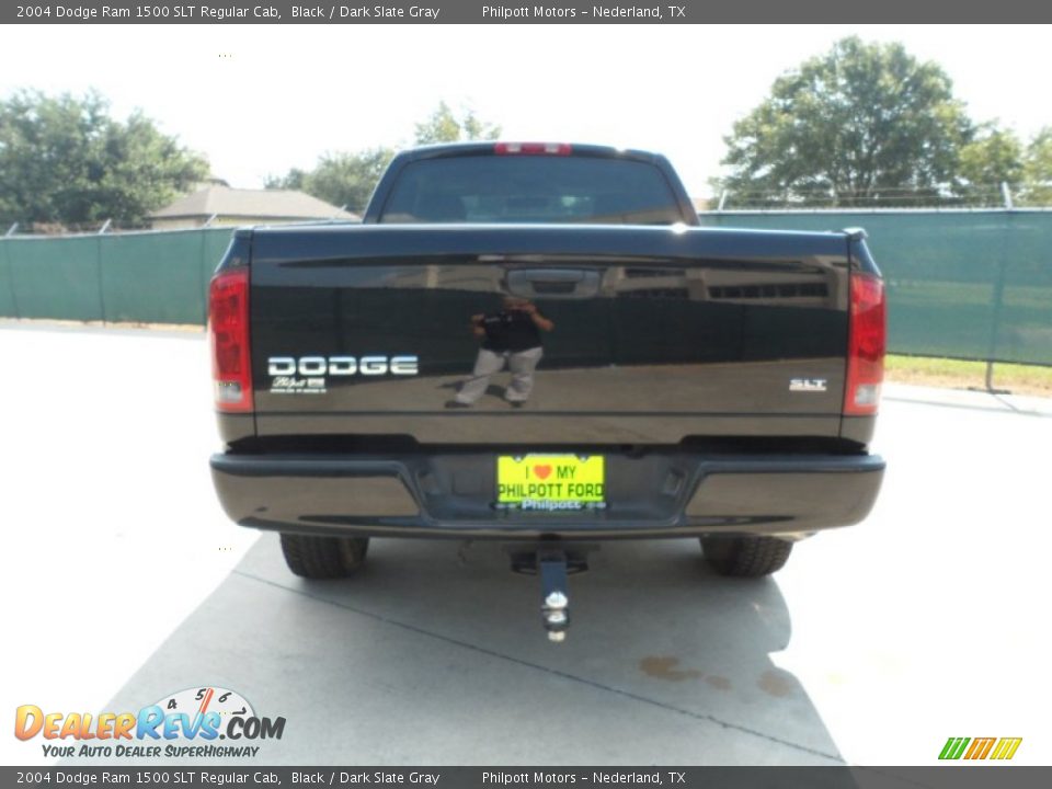 2004 Dodge Ram 1500 SLT Regular Cab Black / Dark Slate Gray Photo #4