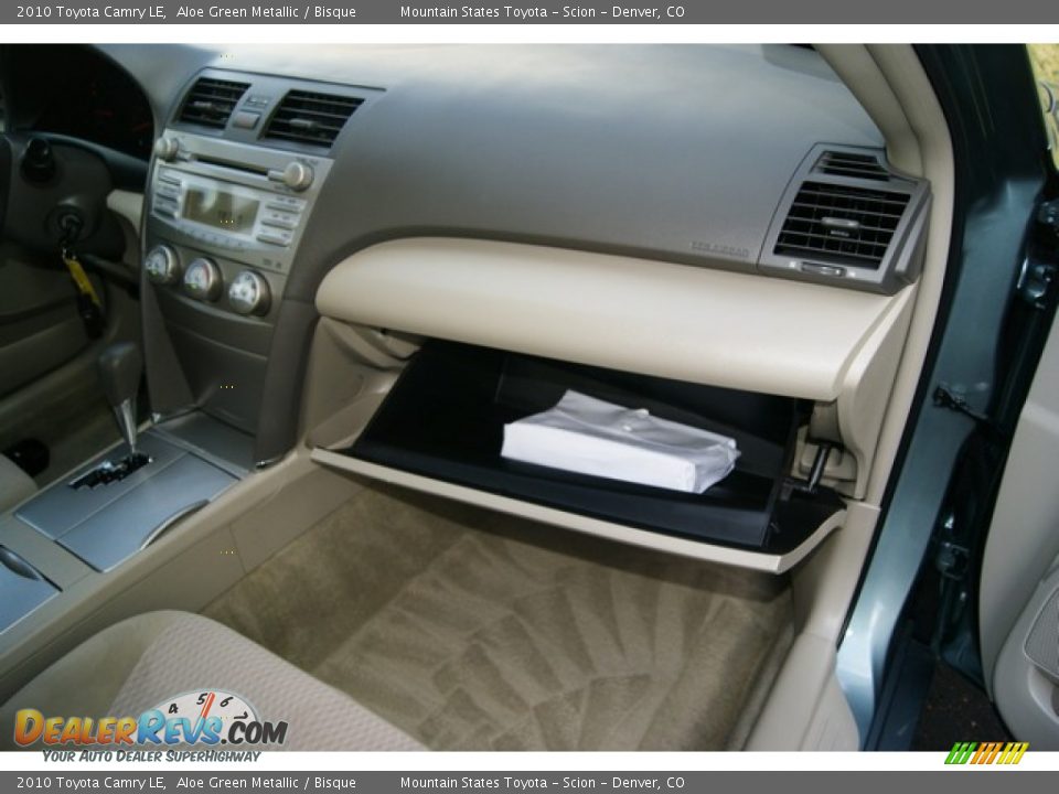 2010 Toyota Camry LE Aloe Green Metallic / Bisque Photo #13