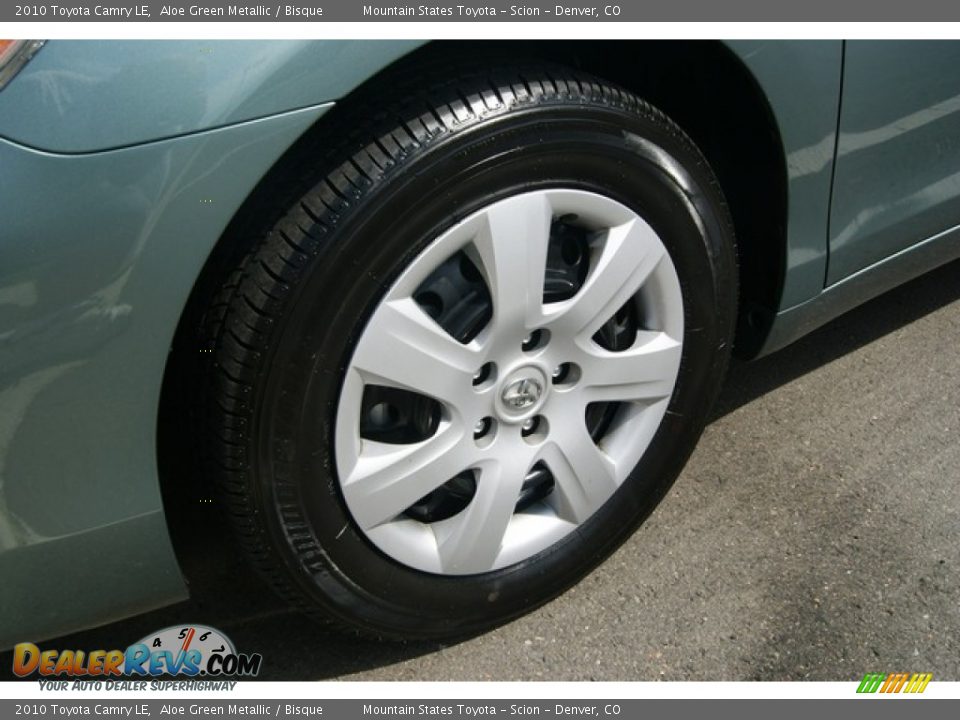 2010 Toyota Camry LE Aloe Green Metallic / Bisque Photo #21
