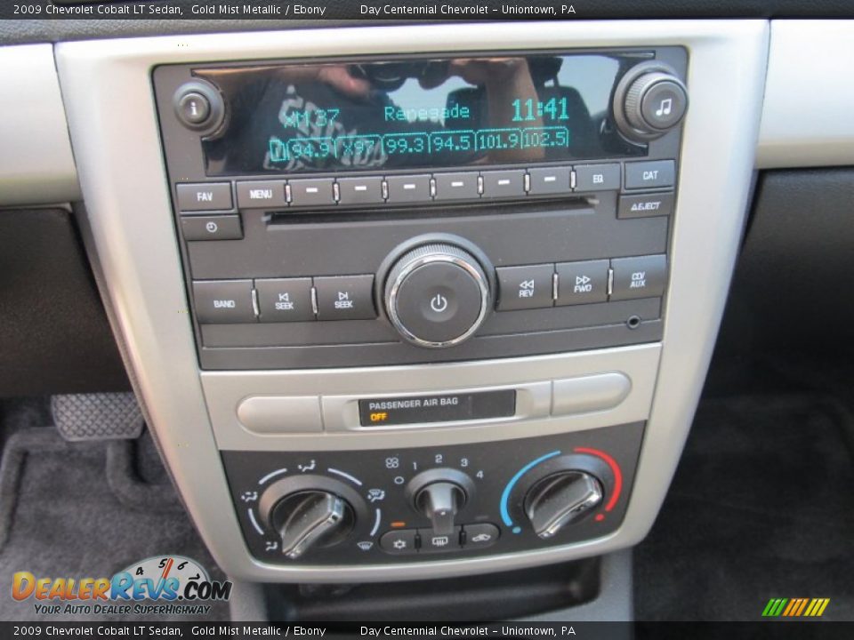 2009 Chevrolet Cobalt LT Sedan Gold Mist Metallic / Ebony Photo #12