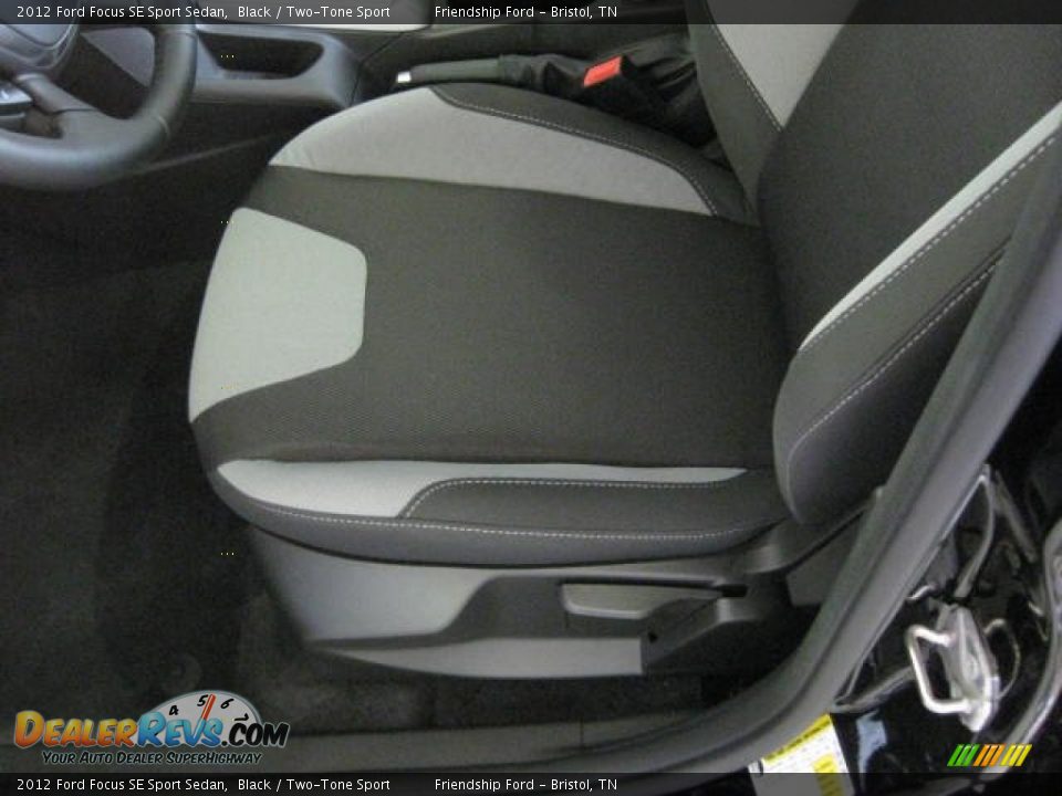2012 Ford Focus SE Sport Sedan Black / Two-Tone Sport Photo #12
