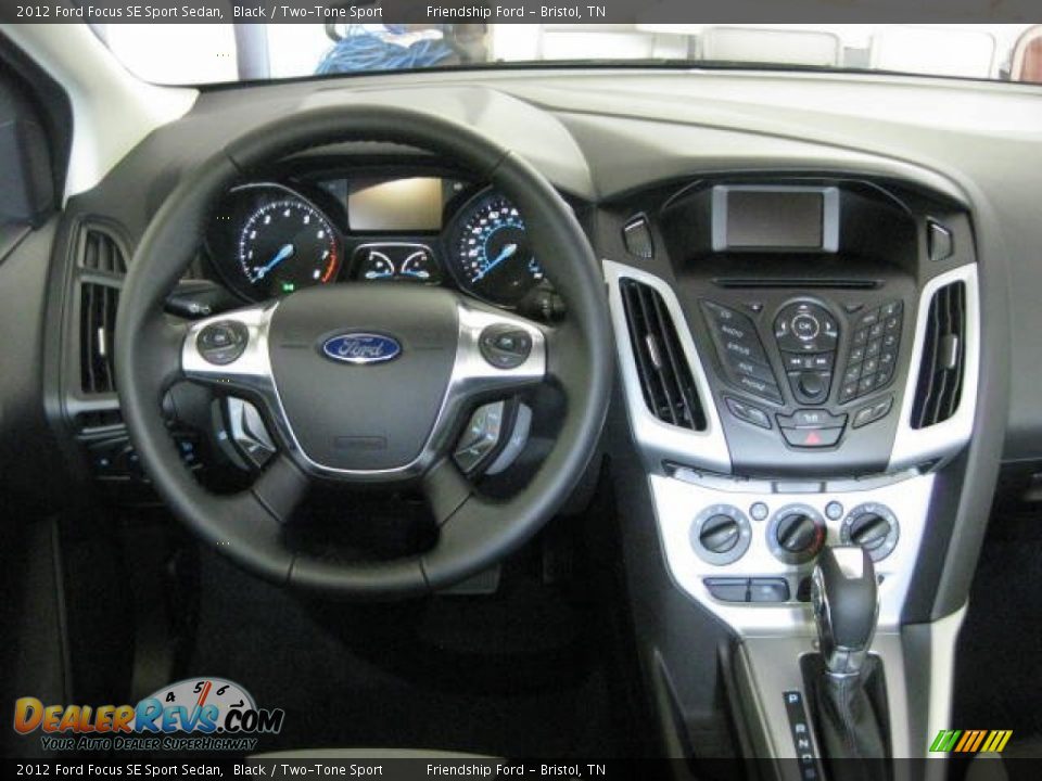 2012 Ford Focus SE Sport Sedan Black / Two-Tone Sport Photo #21