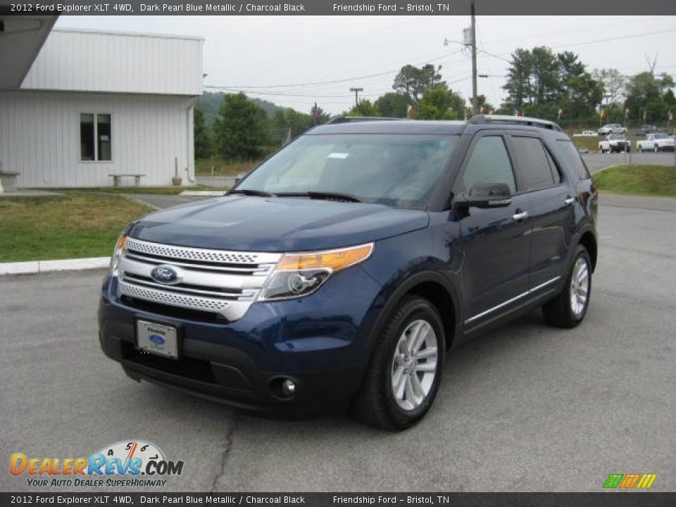 Front 3/4 View of 2012 Ford Explorer XLT 4WD Photo #2