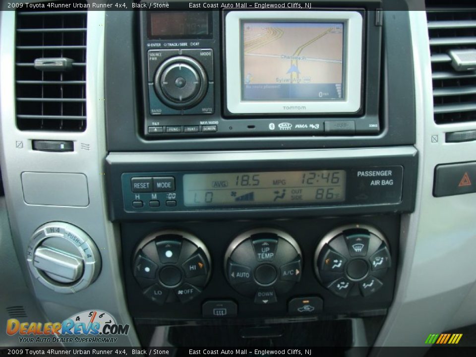 Controls of 2009 Toyota 4Runner Urban Runner 4x4 Photo #13