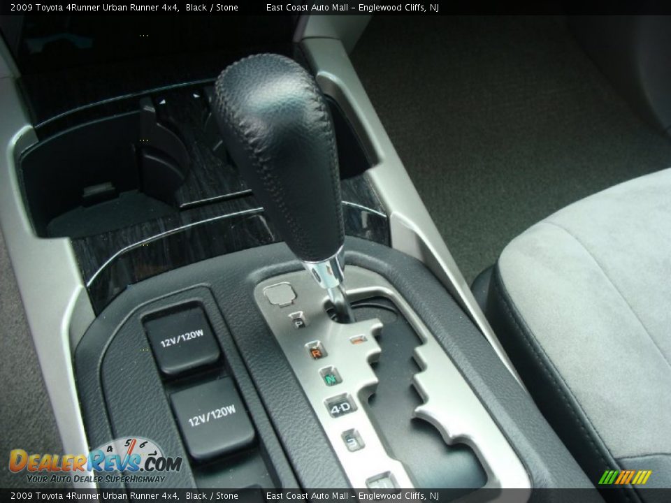 2009 Toyota 4Runner Urban Runner 4x4 Shifter Photo #14