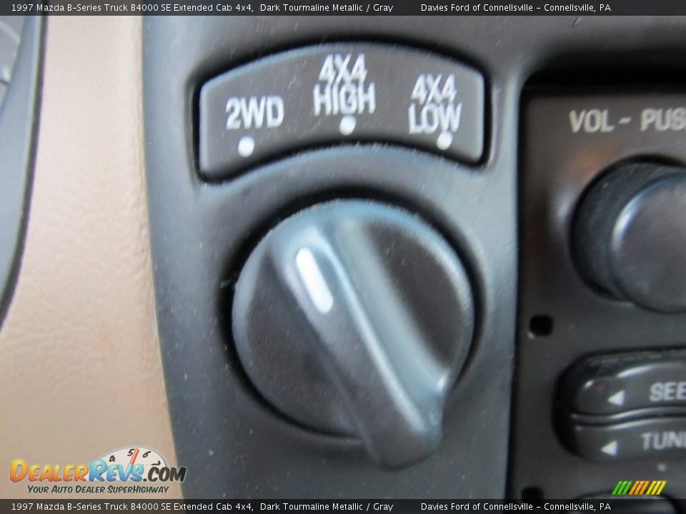 1997 Mazda B-Series Truck B4000 SE Extended Cab 4x4 Dark Tourmaline Metallic / Gray Photo #11