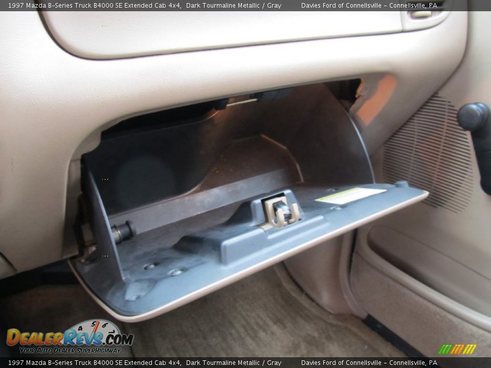 1997 Mazda B-Series Truck B4000 SE Extended Cab 4x4 Dark Tourmaline Metallic / Gray Photo #12