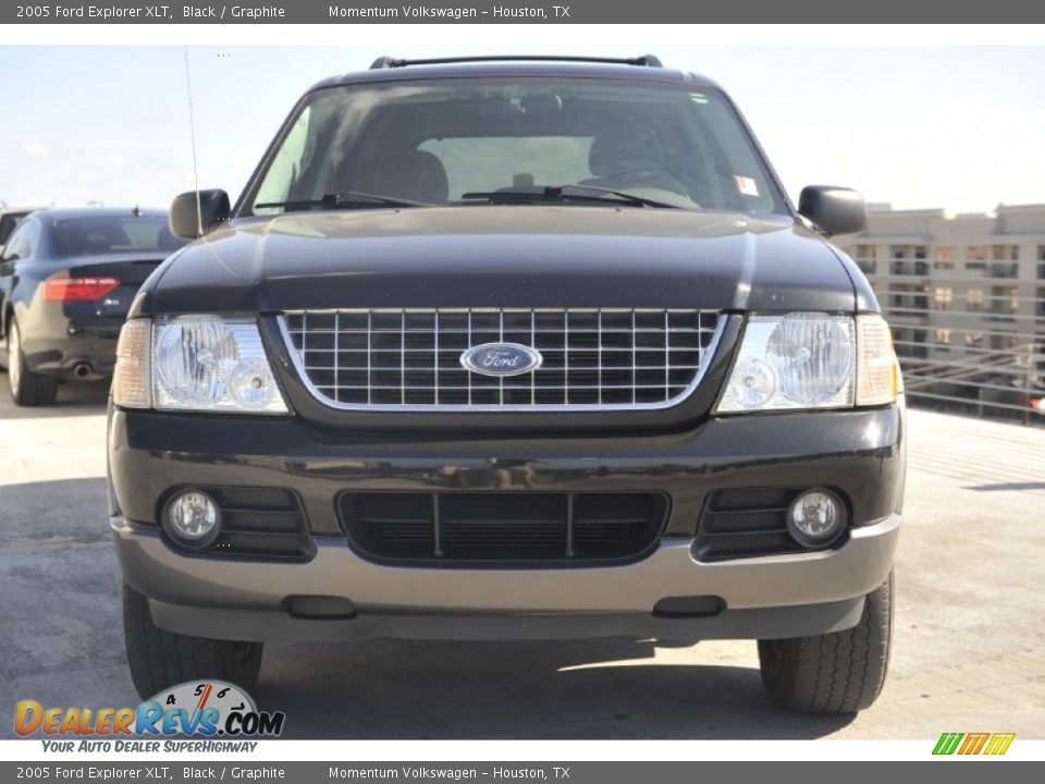 2005 Ford Explorer XLT Black / Graphite Photo #2