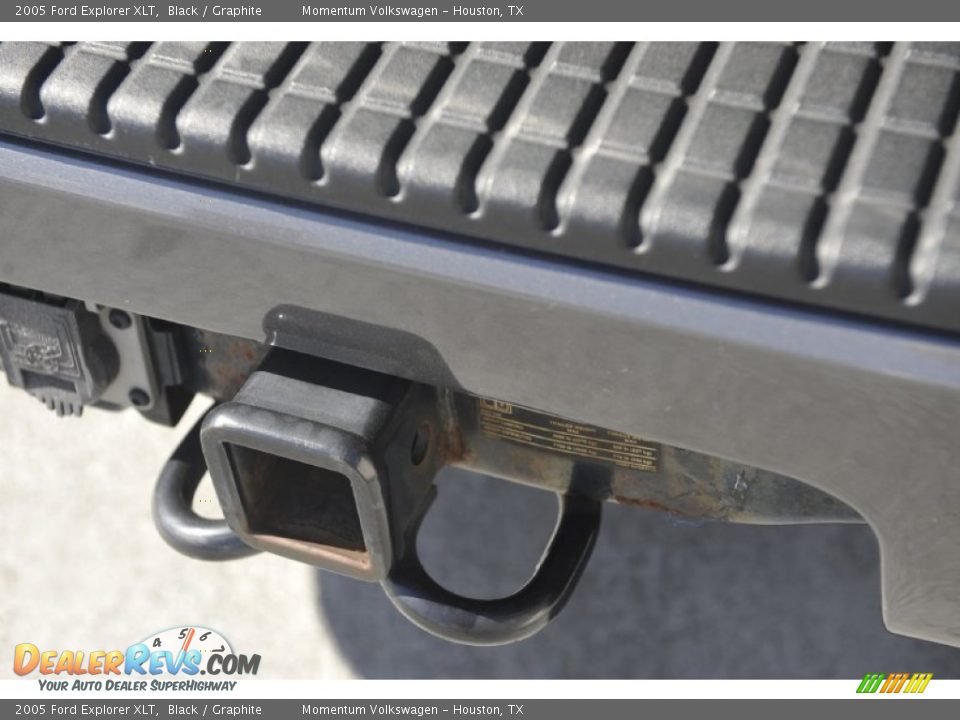 2005 Ford Explorer XLT Black / Graphite Photo #5