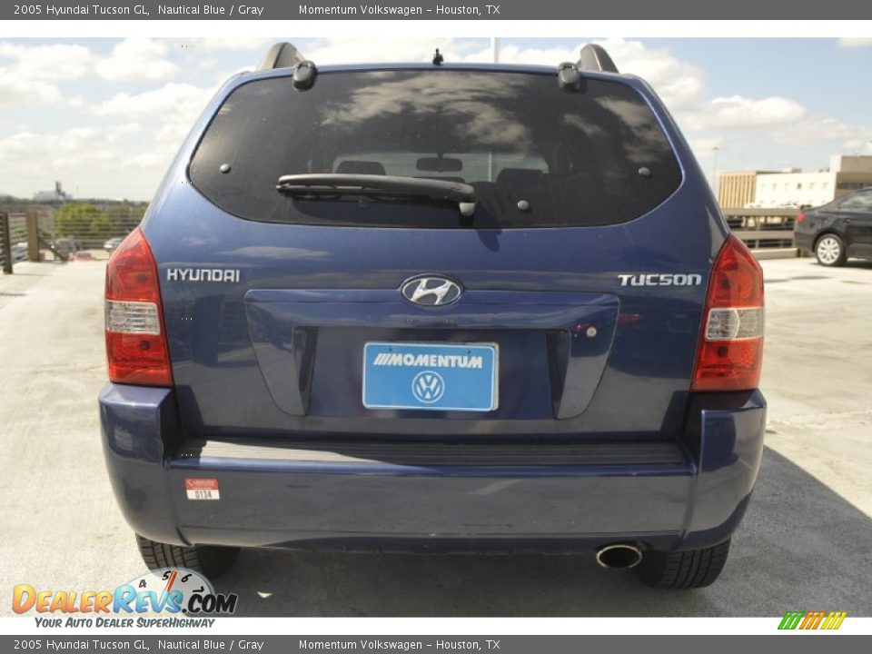 2005 Hyundai Tucson GL Nautical Blue / Gray Photo #4