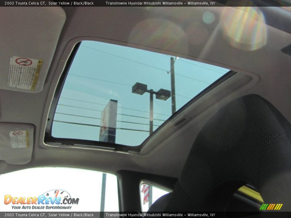 Sunroof of 2003 Toyota Celica GT Photo #10