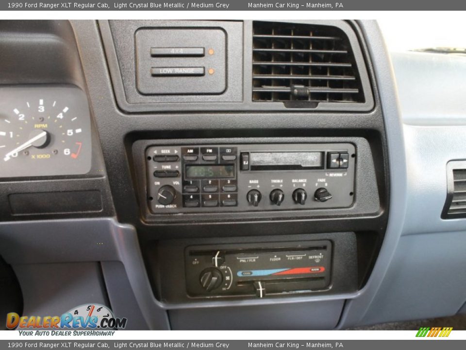 Controls of 1990 Ford Ranger XLT Regular Cab Photo #6