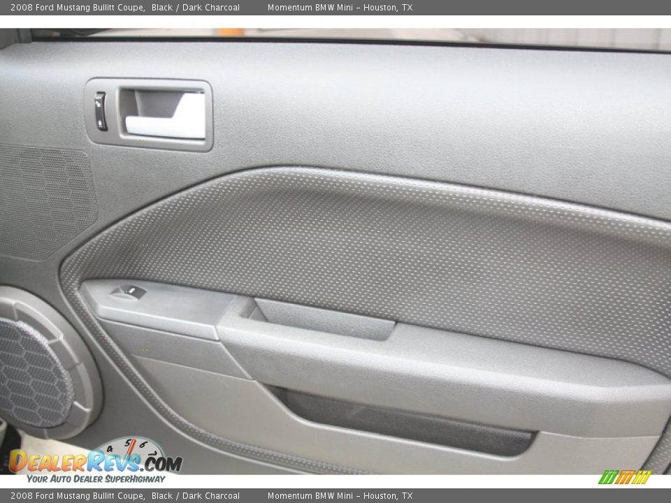 Door Panel of 2008 Ford Mustang Bullitt Coupe Photo #23