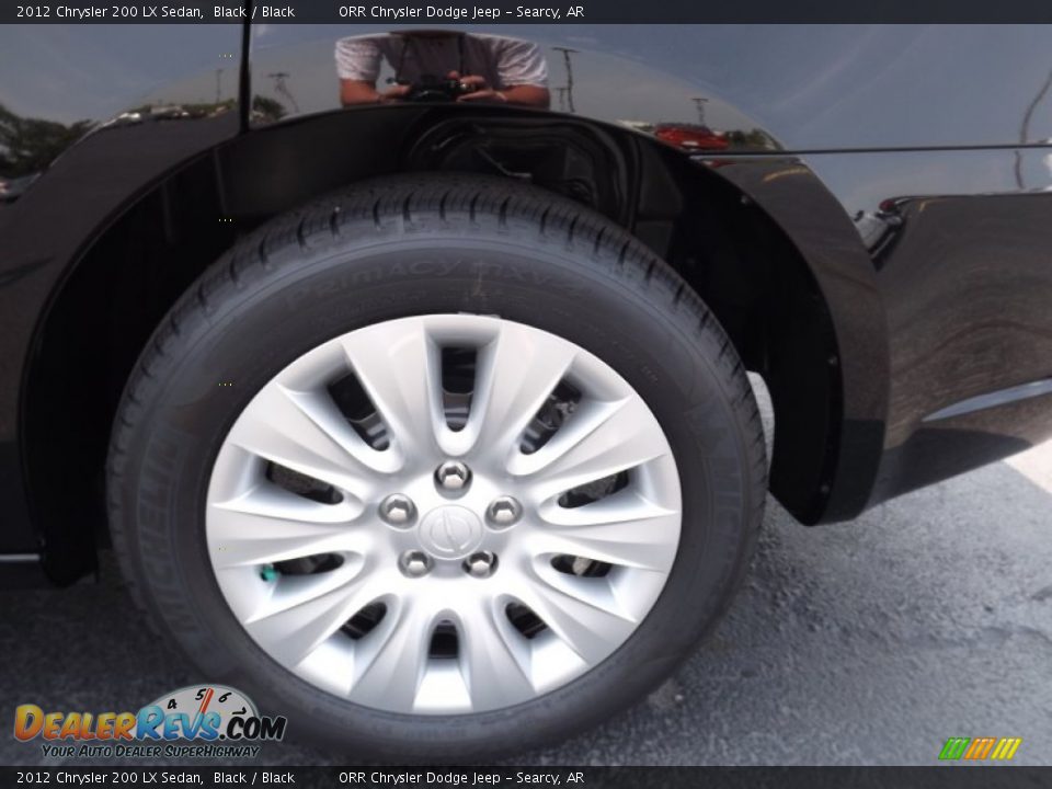 2012 Chrysler 200 LX Sedan Wheel Photo #16