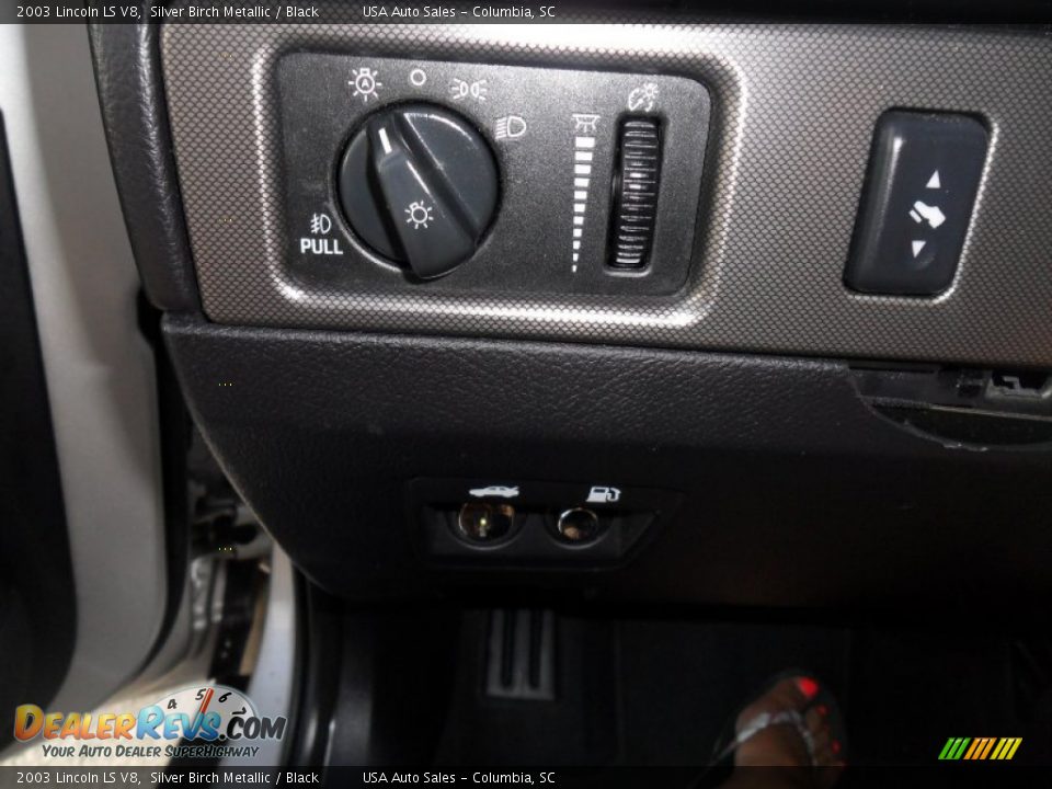 2003 Lincoln LS V8 Silver Birch Metallic / Black Photo #13