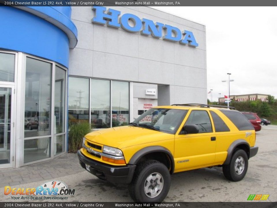 2004 Chevrolet Blazer LS ZR2 4x4 Yellow / Graphite Gray Photo #1