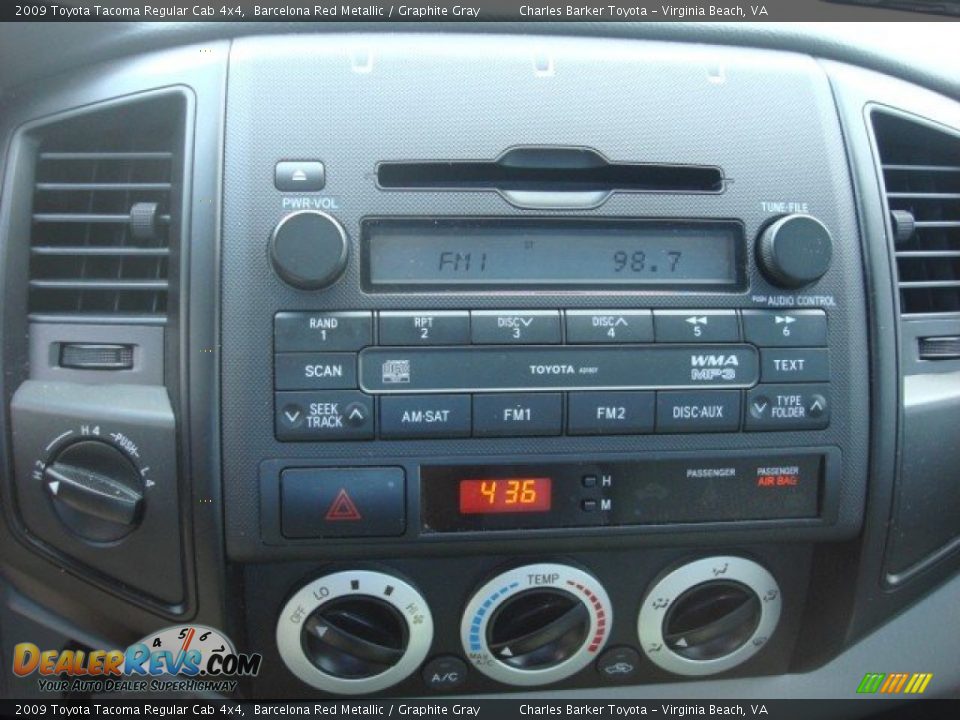 Controls of 2009 Toyota Tacoma Regular Cab 4x4 Photo #12