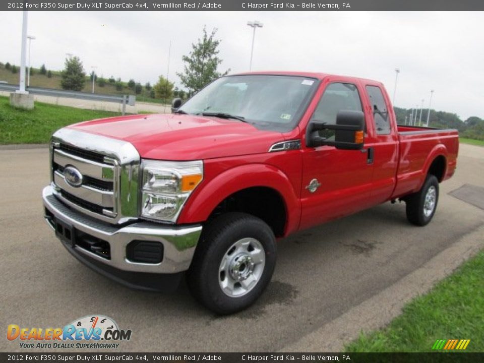 Front 3/4 View of 2012 Ford F350 Super Duty XLT SuperCab 4x4 Photo #6