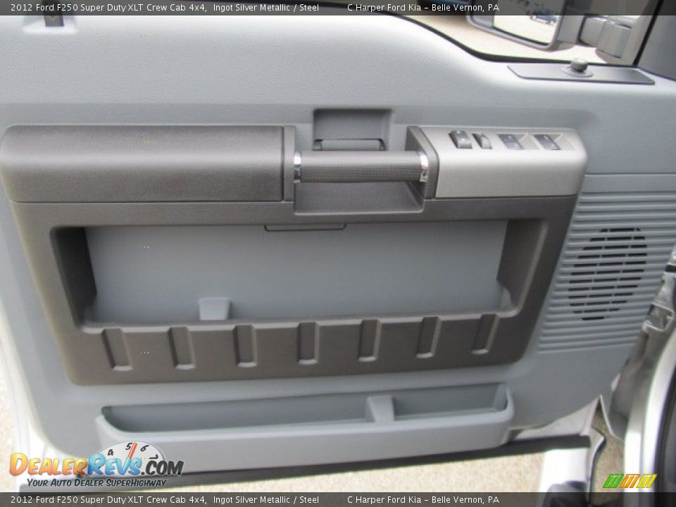 Door Panel of 2012 Ford F250 Super Duty XLT Crew Cab 4x4 Photo #15