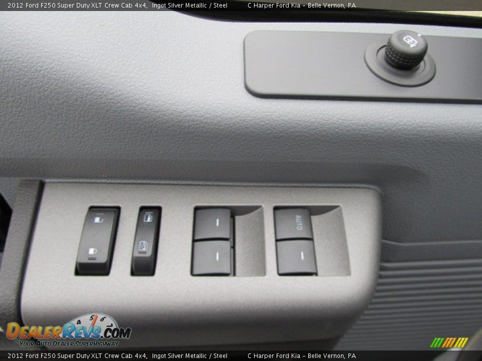 Controls of 2012 Ford F250 Super Duty XLT Crew Cab 4x4 Photo #16