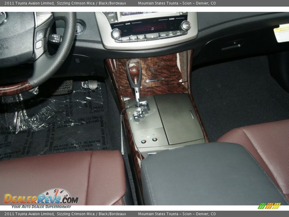 2011 Toyota Avalon Limited Sizzling Crimson Mica / Black/Bordeaux Photo #14