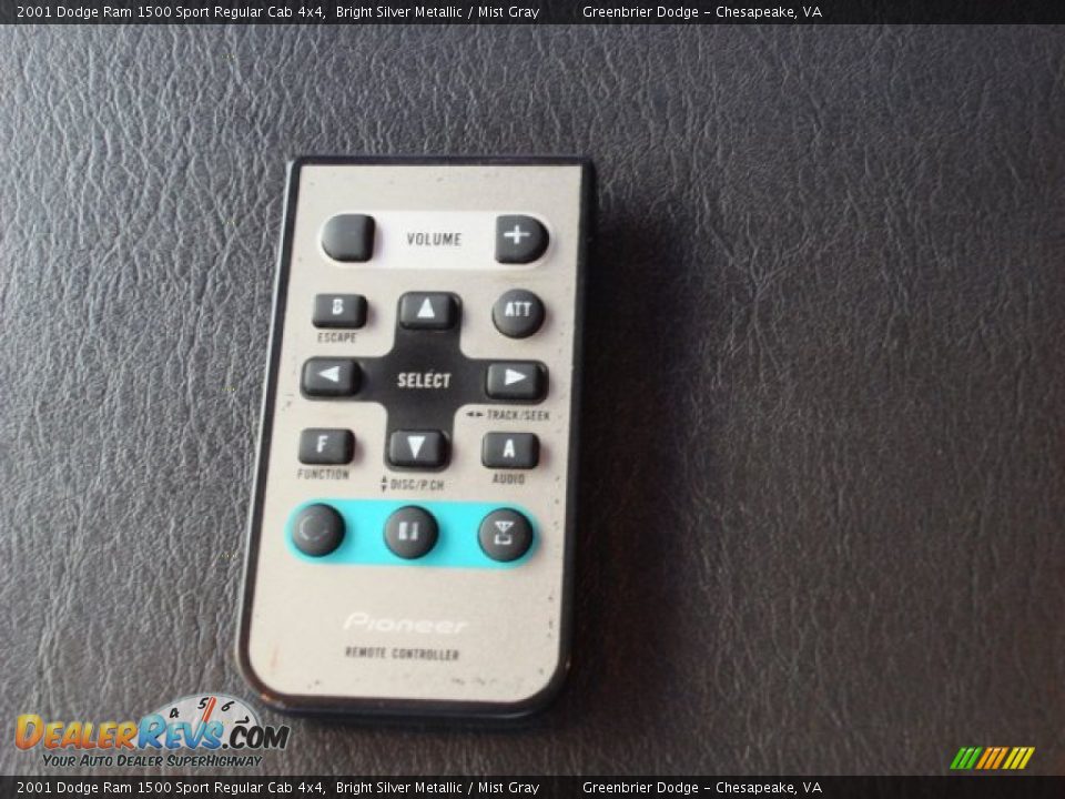 2001 Dodge Ram 1500 Sport Regular Cab 4x4 Bright Silver Metallic / Mist Gray Photo #13