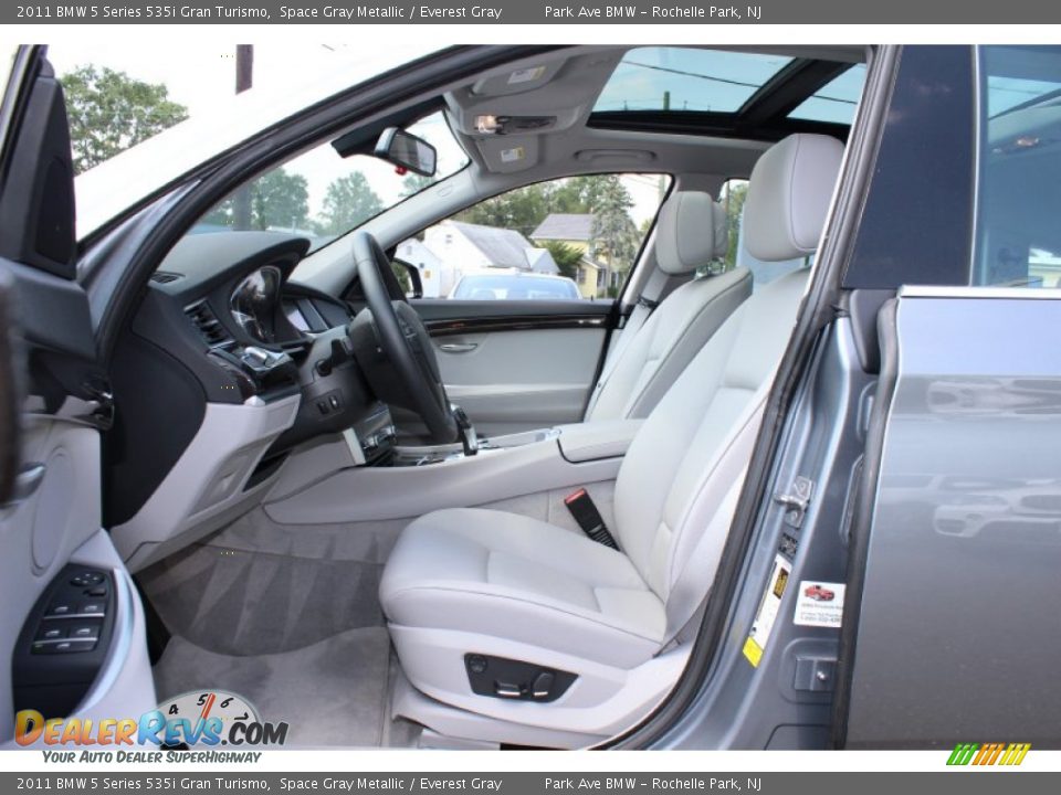 Everest Gray Interior - 2011 BMW 5 Series 535i Gran Turismo Photo #11