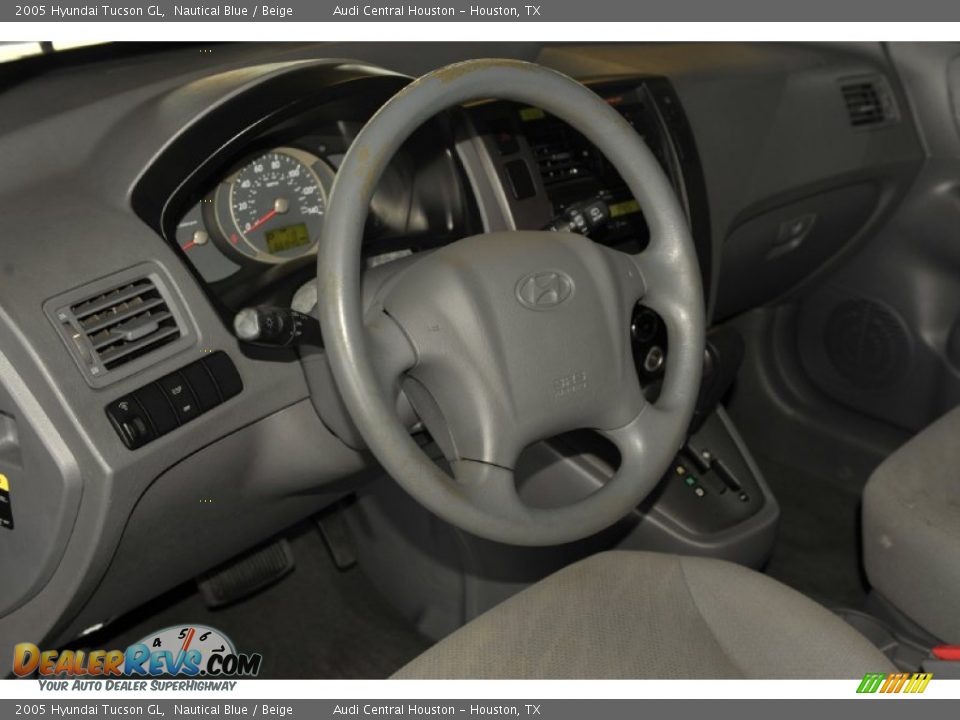 2005 Hyundai Tucson GL Nautical Blue / Beige Photo #11