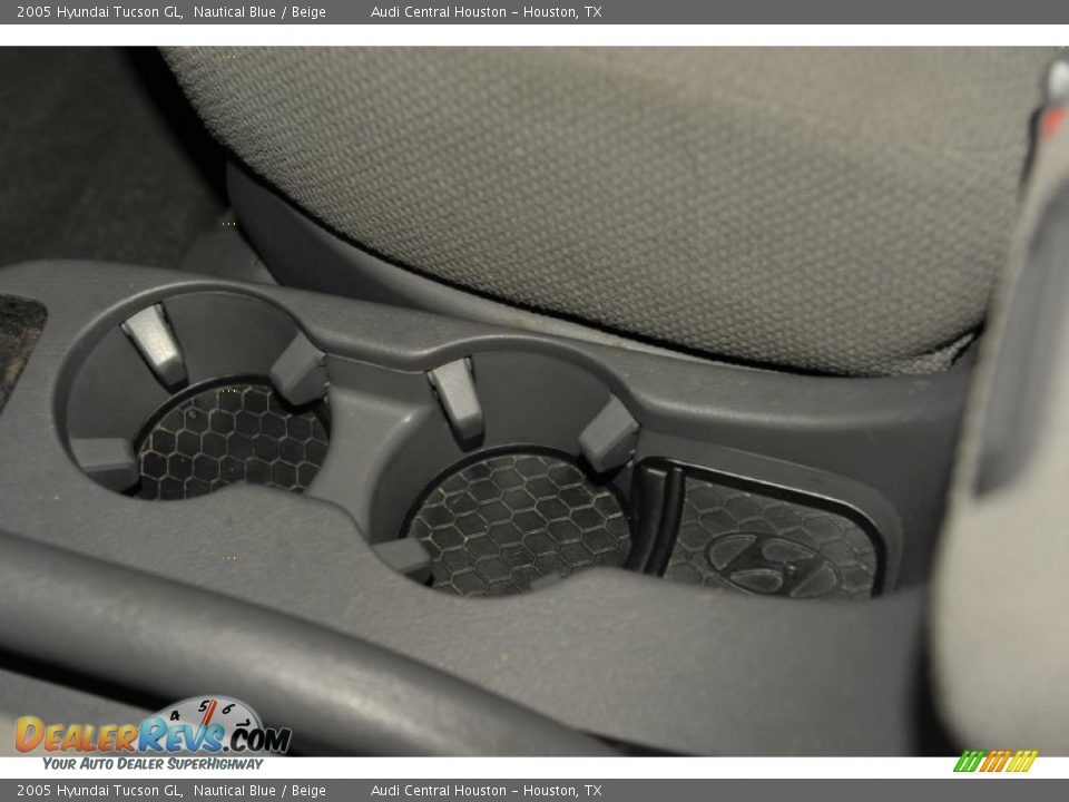 2005 Hyundai Tucson GL Nautical Blue / Beige Photo #14