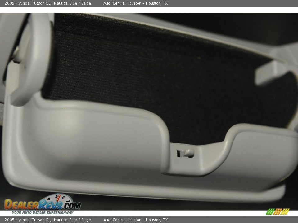 2005 Hyundai Tucson GL Nautical Blue / Beige Photo #15