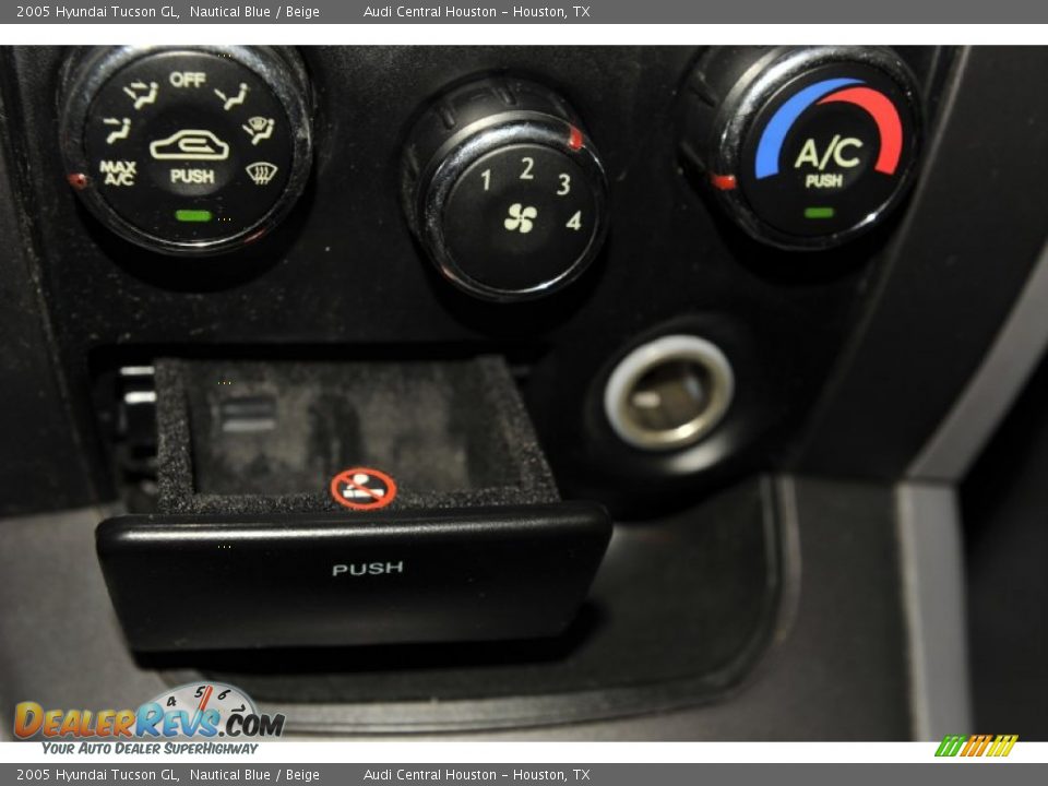 2005 Hyundai Tucson GL Nautical Blue / Beige Photo #18