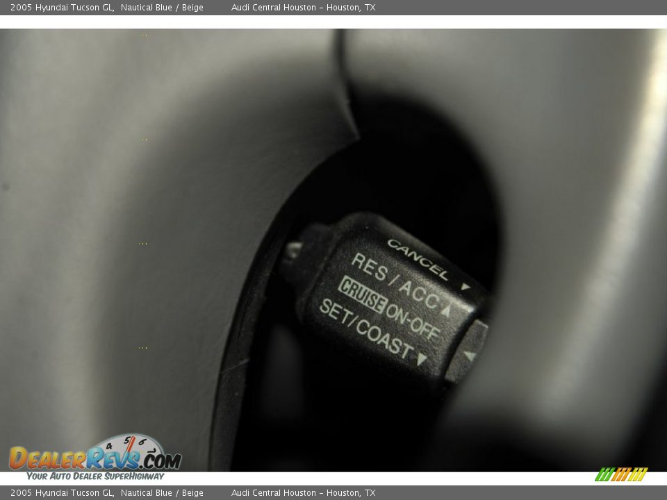 2005 Hyundai Tucson GL Nautical Blue / Beige Photo #21