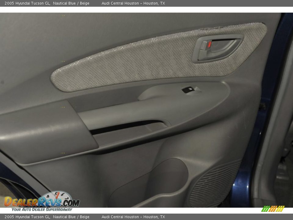 2005 Hyundai Tucson GL Nautical Blue / Beige Photo #22