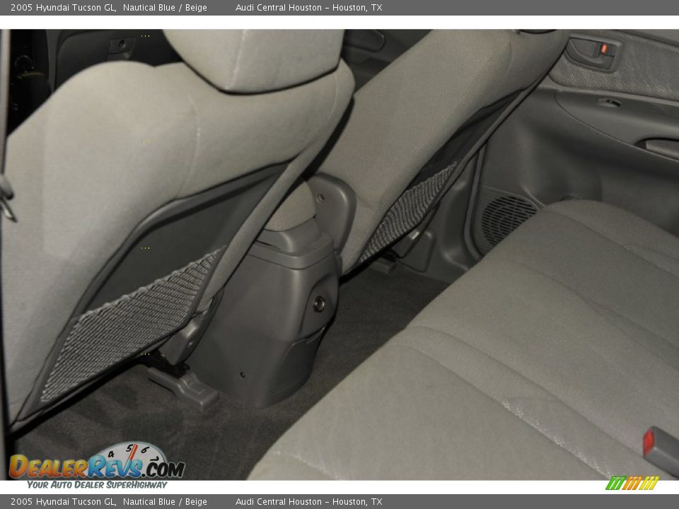 2005 Hyundai Tucson GL Nautical Blue / Beige Photo #23