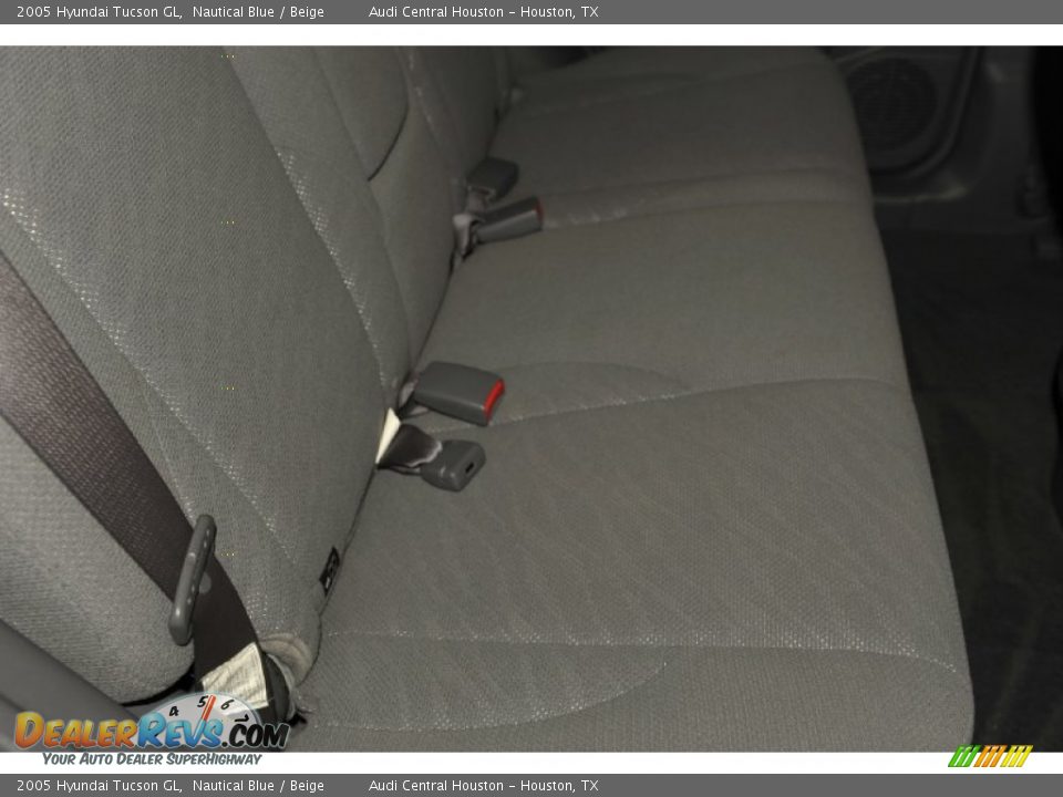 2005 Hyundai Tucson GL Nautical Blue / Beige Photo #28