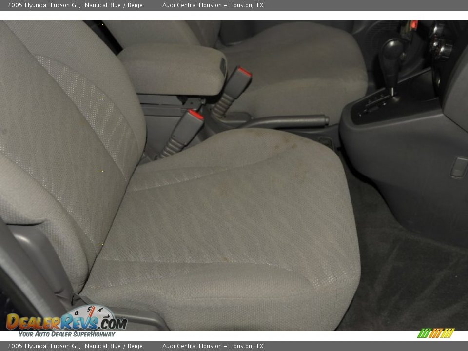 2005 Hyundai Tucson GL Nautical Blue / Beige Photo #30