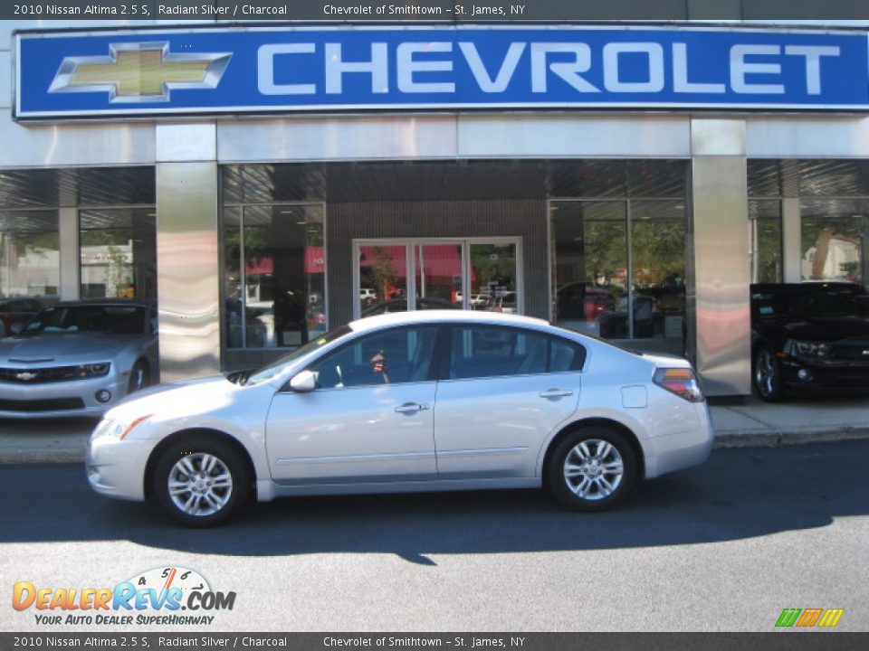 2010 Nissan Altima 2.5 S Radiant Silver / Charcoal Photo #1